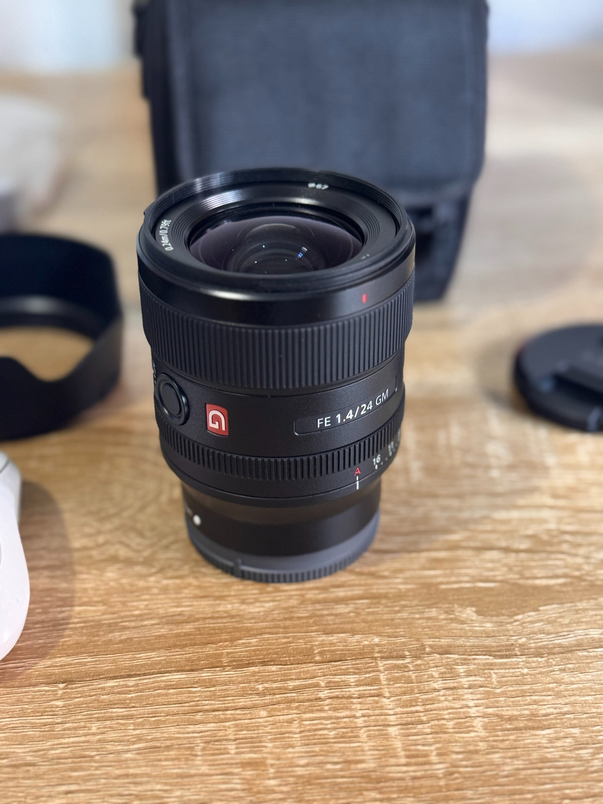 SONYSEL24F14GM52c3ee3c-f2c0-49ec-bbb3-a8590d2156fc