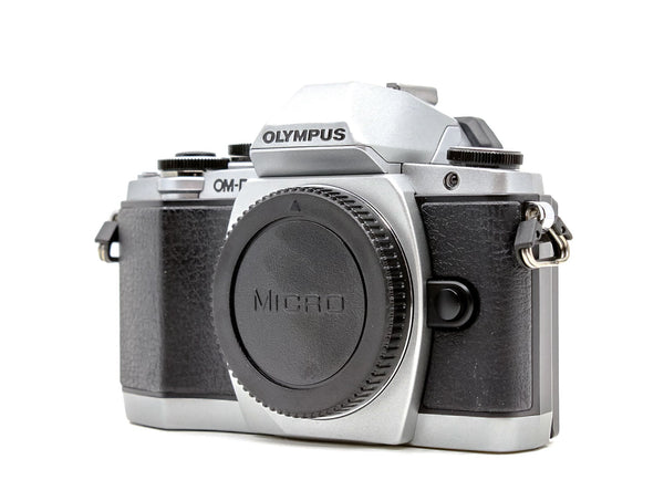 Olympus OM-D E-M10 - segunda mano - excelente estado - foto principal - SKU 3712484 - Camera Market