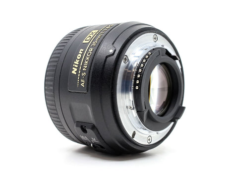 Nikon AF-S DX Nikkor 35mm f/1.8G - segunda mano - excelente estado - detalle 3 de 3 - SKU 3785687 - Camera Market
