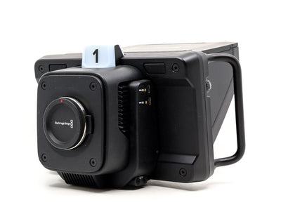 Blackmagic Design Studio Camera 4K Plus - Montura Micro Four Thirds