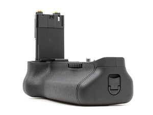 Canon BG-E11 Battery Grip - segunda mano - excelente estado - foto principal - SKU 3778501 - Camera Market