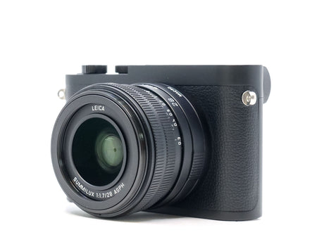 Compre Leica Q2 Monochrom | Camera Market