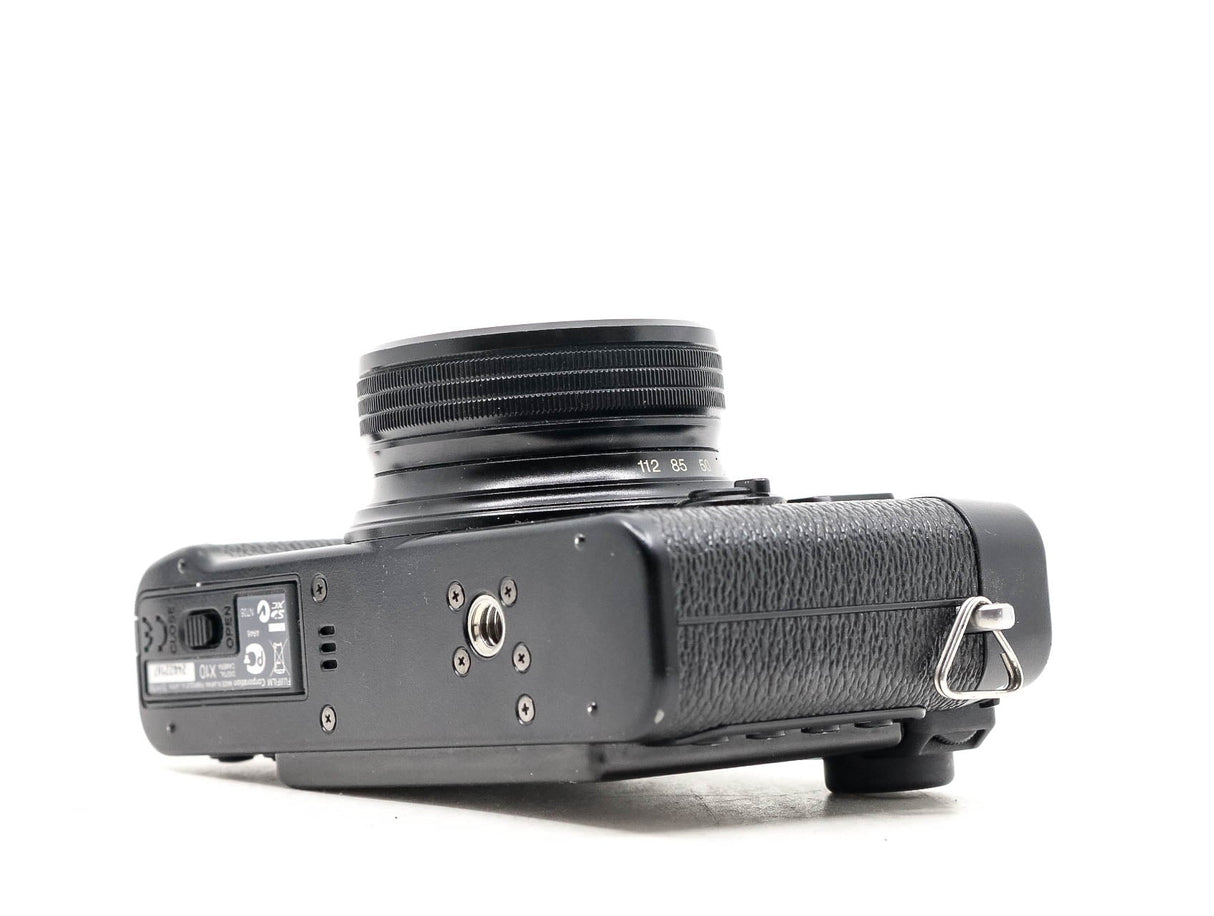 Fujifilm X10 - segunda mano - excelente estado - detalle 2 de 4 - SKU 3711994 - Camera Market