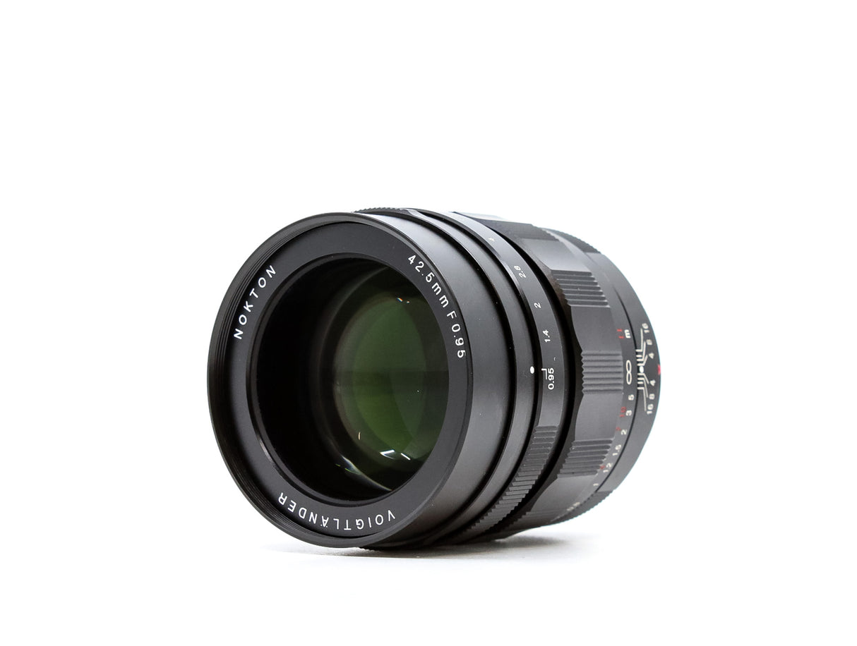 Voigtlander Nokton 42.5mm f/0.95 - Micro Four Thirds Fit