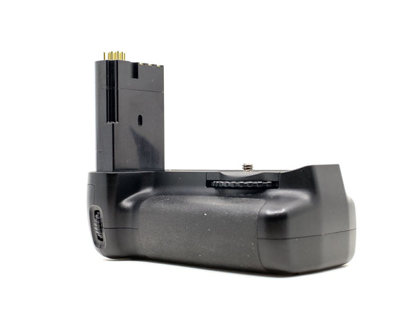 Nikon MB-D80 Battery Grip - segunda mano - excelente estado - foto principal - SKU 3772390 - Camera Market