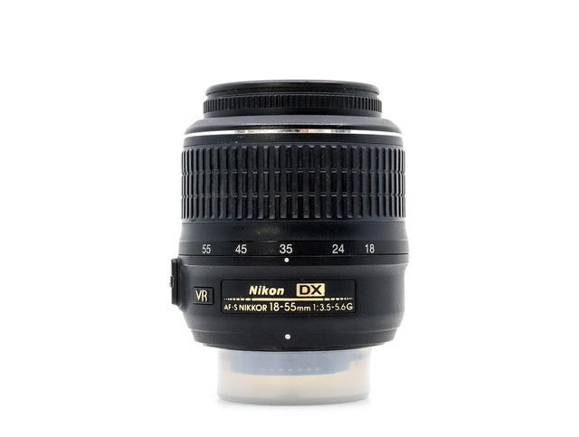 Nikon AF-P DX Nikkor 18-55mm f/3.5-5.6G - segunda mano - excelente estado - foto principal - SKU 3648917 - Camera Market