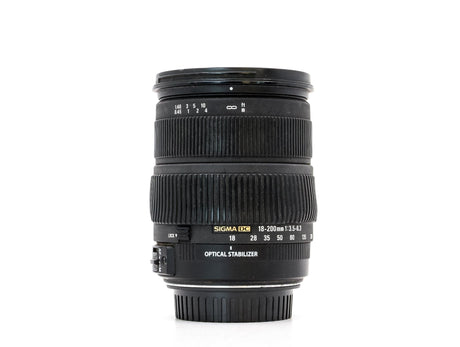 Sigma 18-200mm f/3.5-6.3 DC OS - Canon EF-S Fit - segunda mano - excelente estado - foto principal - SKU 3798450 - Camera Mar