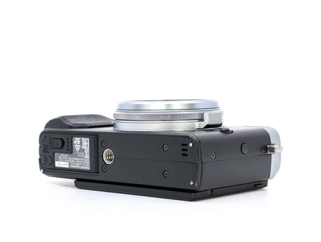**Fujifilm X70**