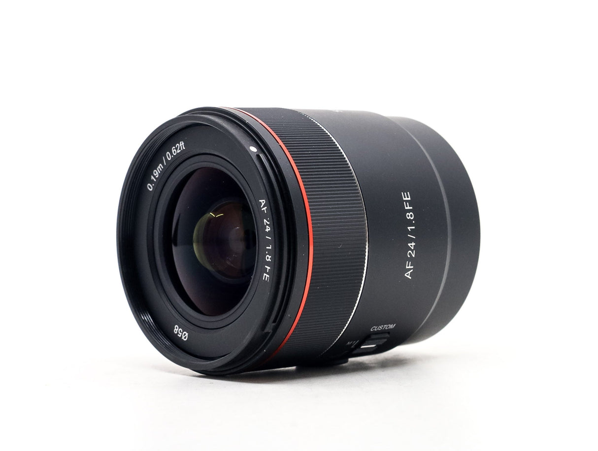 Samyang AF 24mm f/1.8 - Sony FE Fit - segunda mano - excelente estado - detalle 2 de 3 - SKU 3373534 - Camera Market