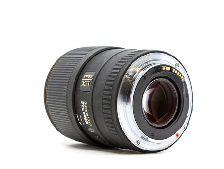 Sigma 105mm f/2.8 EX DG Macro - Montagem Canon EF