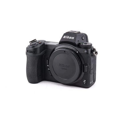 Nikon Z7 - Câmera Digital Mirrorless