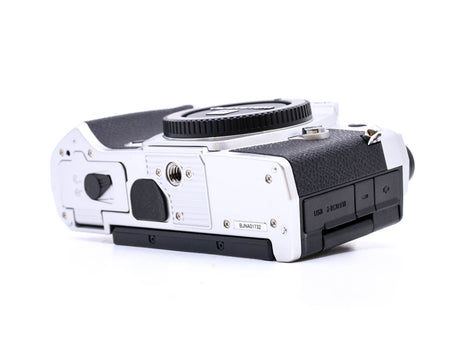 OM SYSTEM OM-5 - segunda mano - excelente estado - detalle 2 de 4 - SKU 3798218 - Camera Market