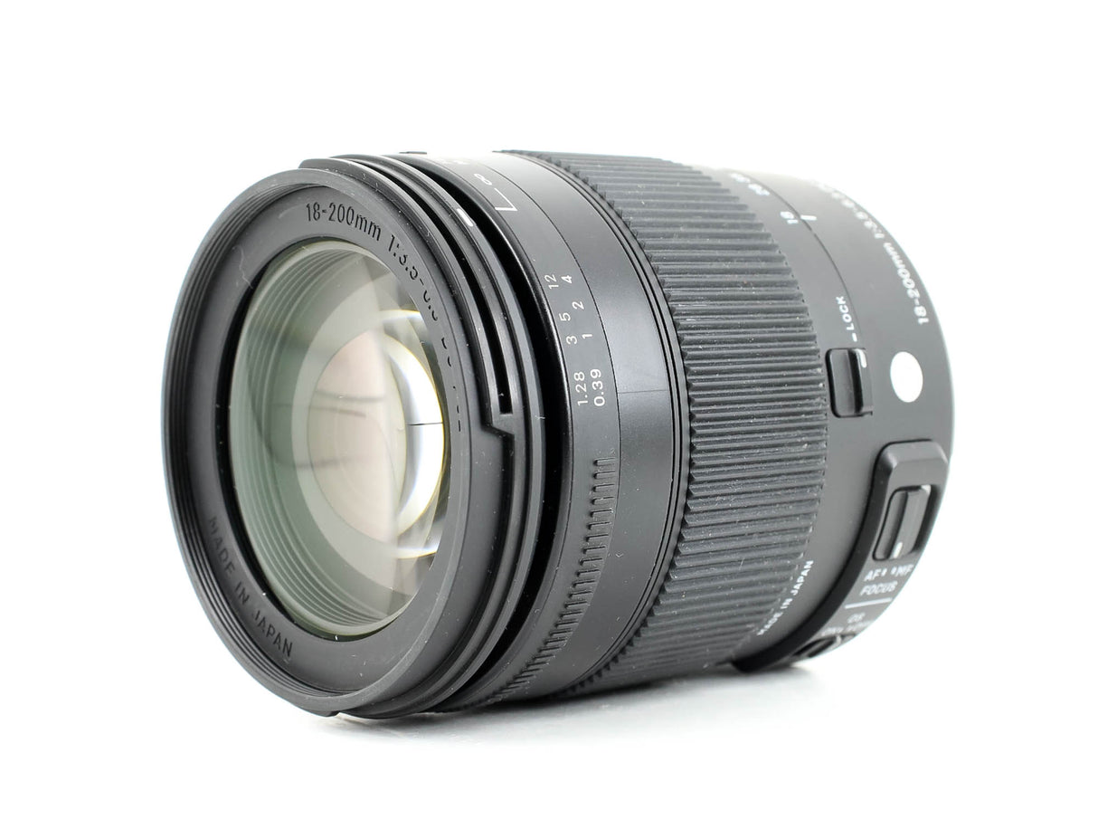 Sigma 18-200mm f/3.5-6.3 DC Macro OS HSM Contemporary - Canon EF-S Fit