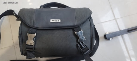 NIKOND330069d6d6e0-4210-4007-b799-7d2c0d880840