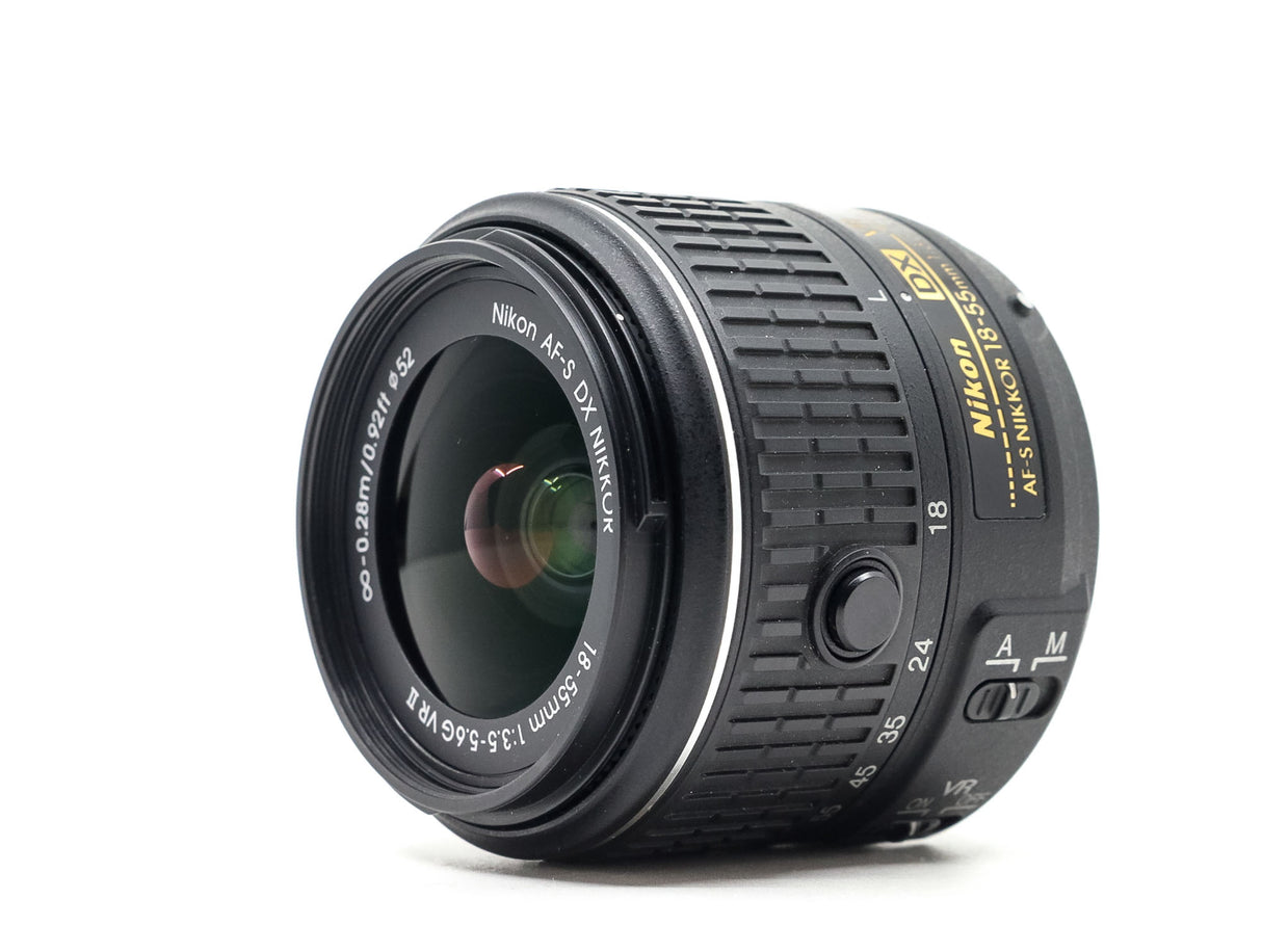 Nikon AF-S DX Nikkor 18-55mm f/3.5-5.6G VR II