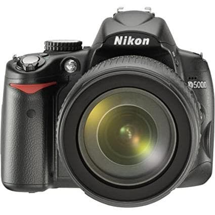 D5000 Reflex - Preto + Nikkor AF-S DX ED GII 18-55mm f/3.5-5.6 f/3.5-5.6 · imagem principal