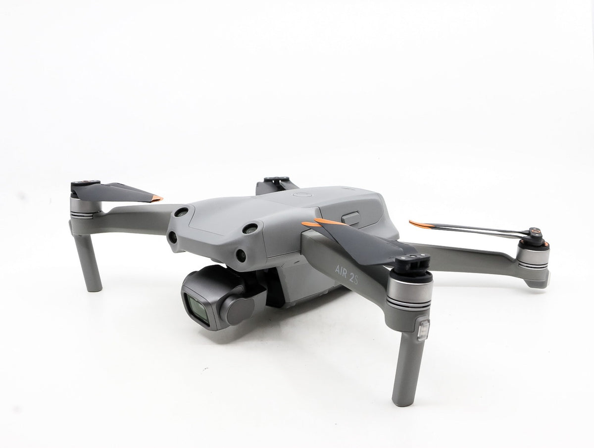 DJI Air 2S with RC-N1 Controller · imagem principal