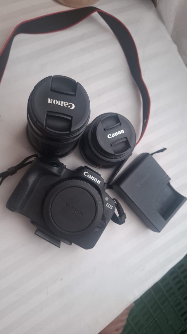 CanonR100c97f1a79-0415-4af0-b3ef-3038b025e88f