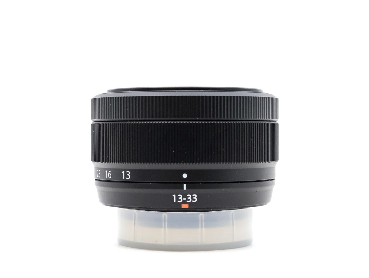Fujifilm XC 13-33mm f/3.5-6.3 OIS · imagem principal