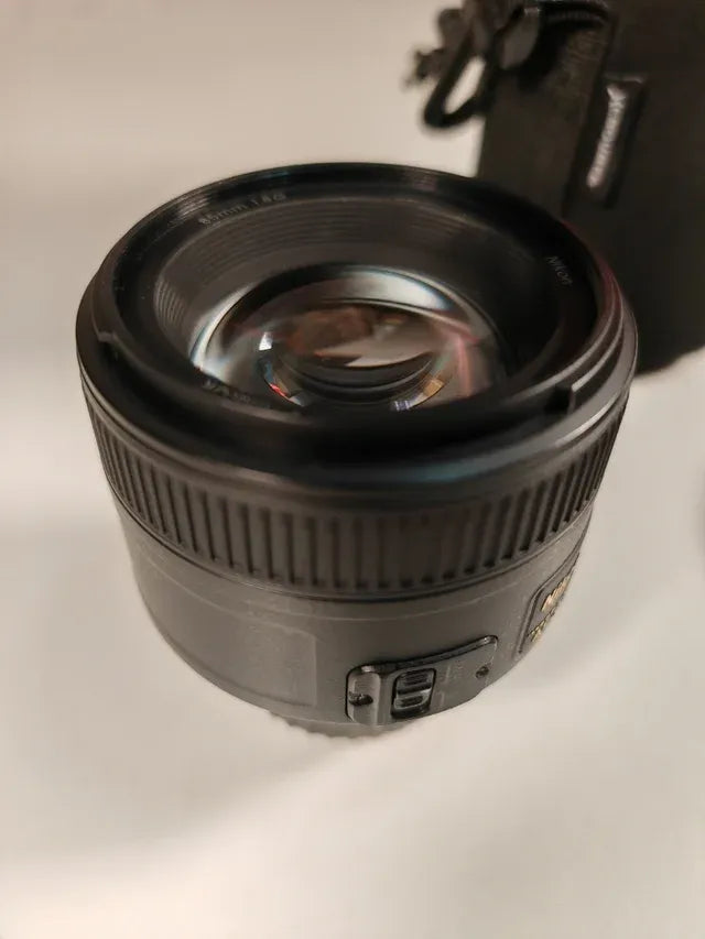 NikonNikkor 85mm f1.8G541857f3-8881-48c0-ae7e-7d8d4a63e486