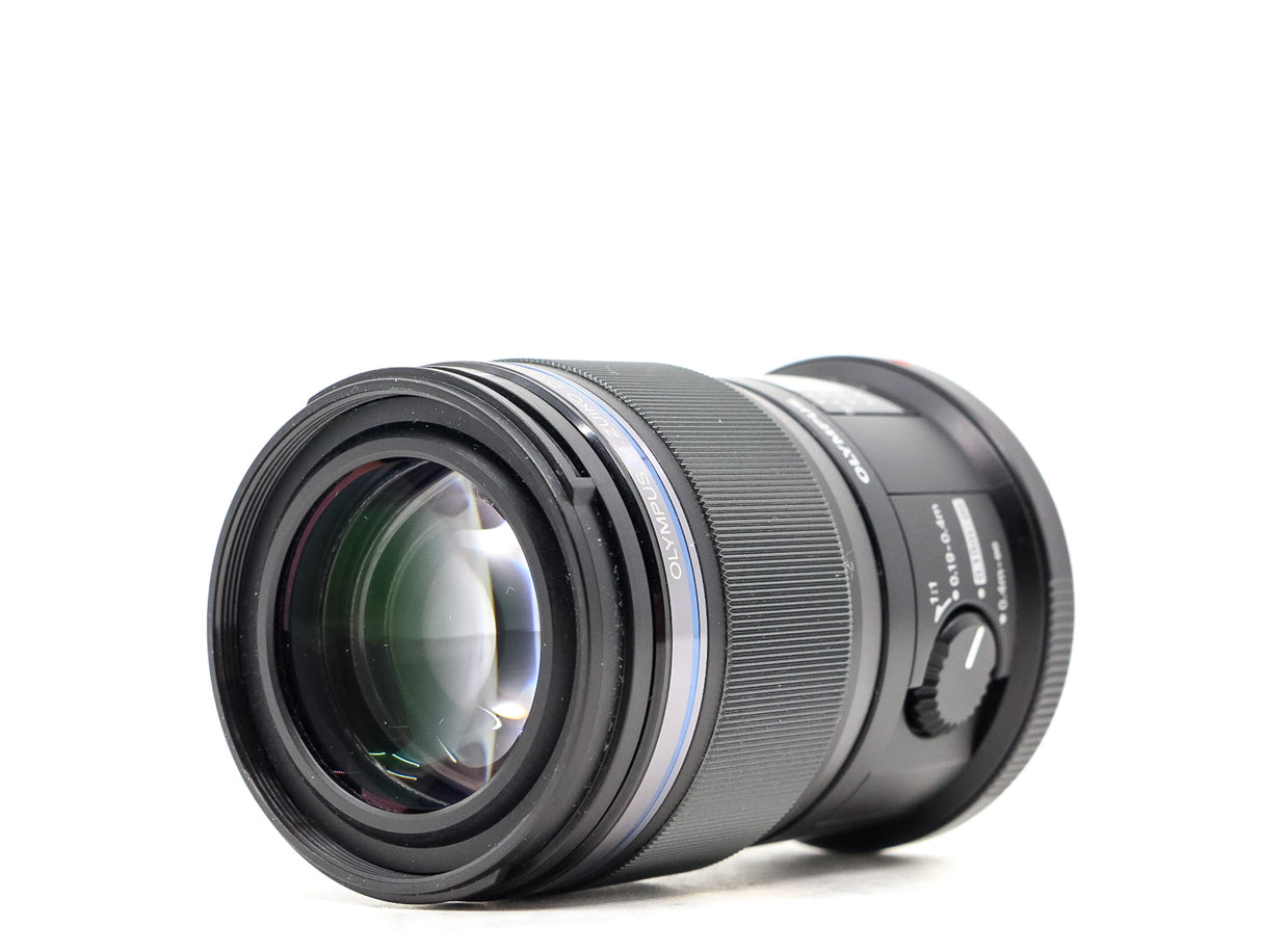 Olympus M.Zuiko Digital ED 60mm f/2.8 Macro - segunda mano - excelente estado - detalle 3 de 4 - SKU 3714276 - Camera Market