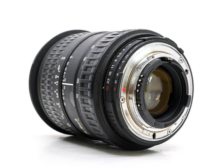 Sigma 28-70mm f/2.8D EX Aspherical DF - Montagem Nikon