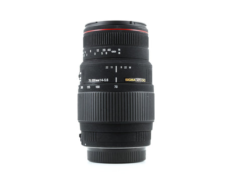 Sigma 70-300mm f/4-5.6 APO DG Macro - Montagem Sigma SA