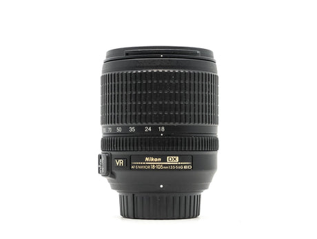 Nikon AF-S DX Nikkor 18-105mm f/3.5-5.6G ED VR - segunda mano - excelente estado - detalle 5 de 6 - SKU 3796711 - Camera Mark
