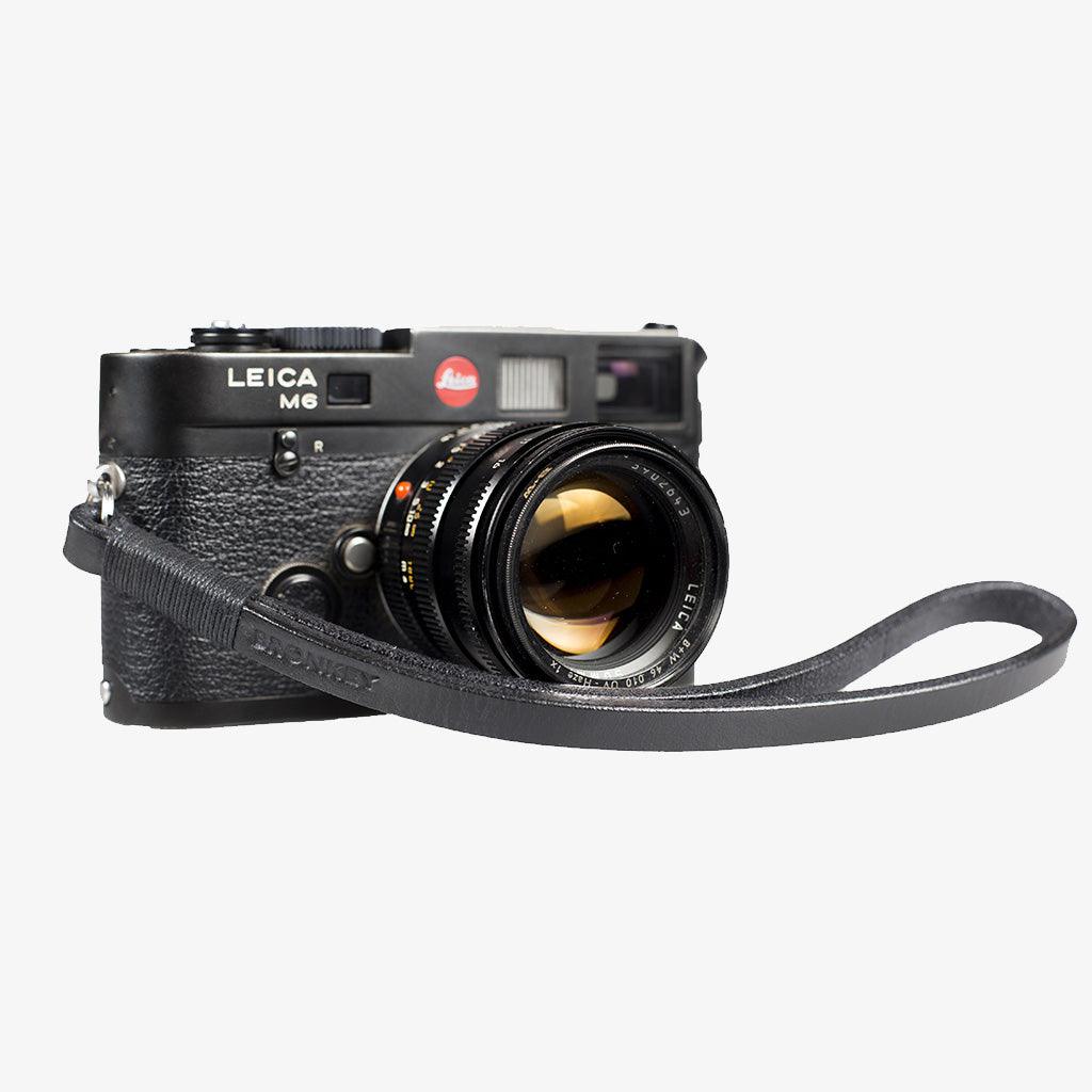 Tokyo #204 - Black & Black leather camera strap · imagen principal