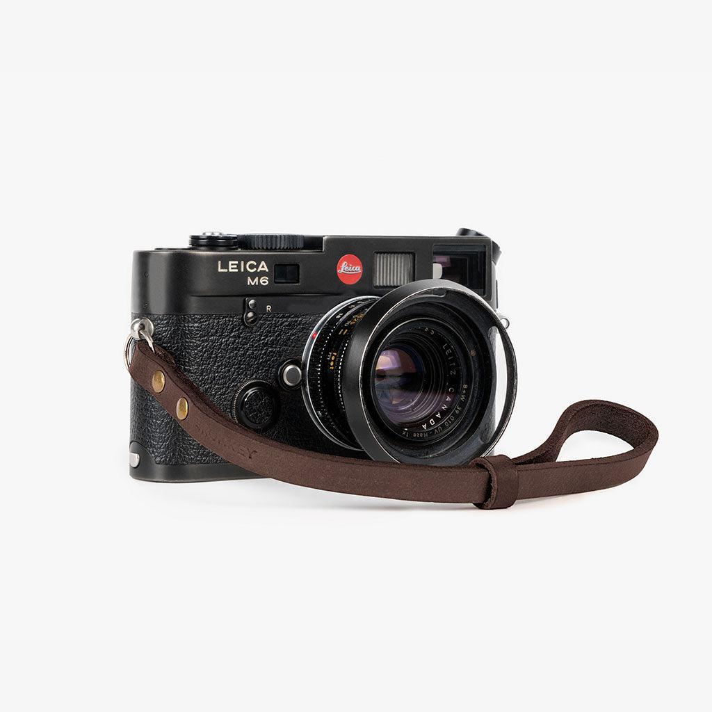 Berlin #202 - Brown Leather camera strap · imagen principal