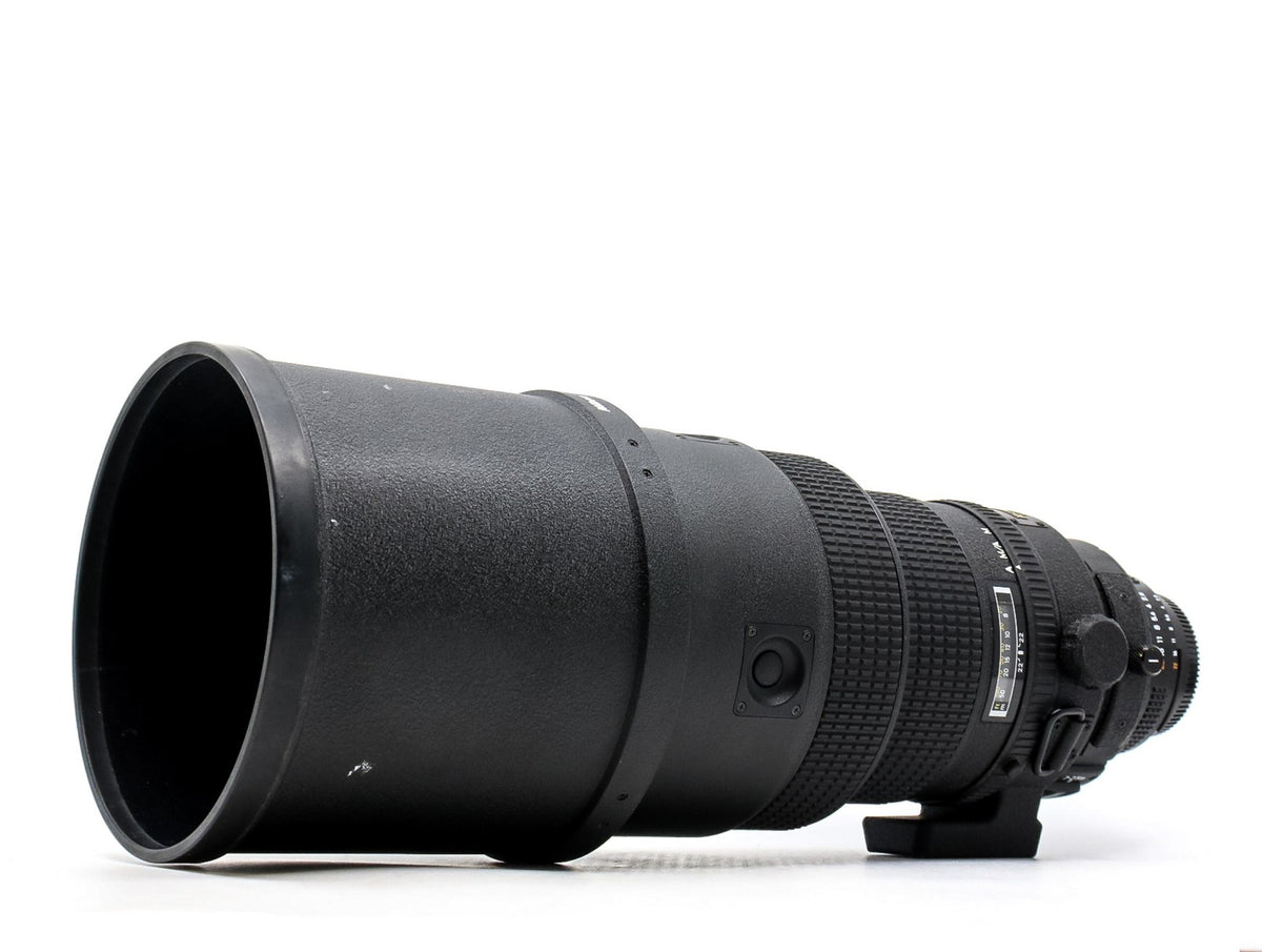 Nikon AF Nikkor 300mm f/2.8 IF ED · imagem principal