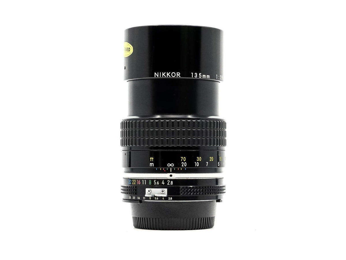 Nikon Ai Nikkor 135mm f/2.8 · imagem principal