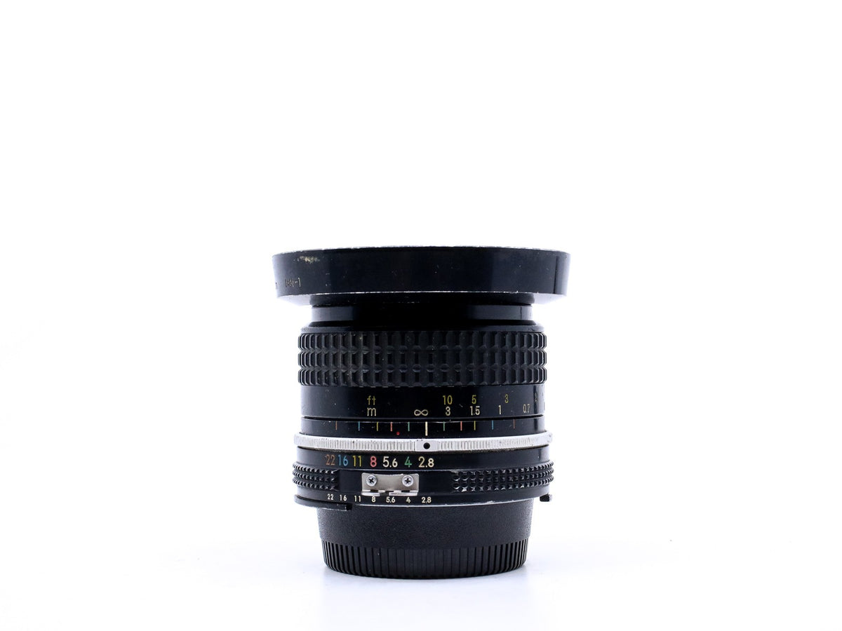 Nikon Ai-S Nikkor 24mm f/2.8 · imagem principal