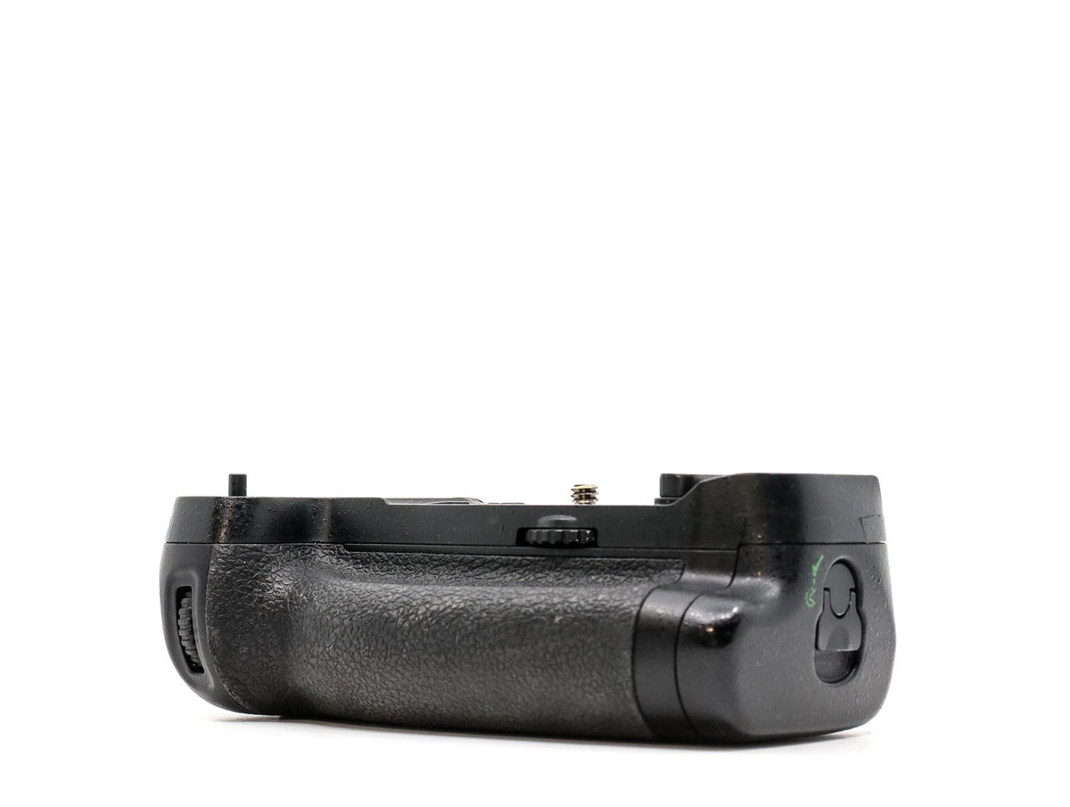 Nikon MB-D17 Battery Grip · imagem principal