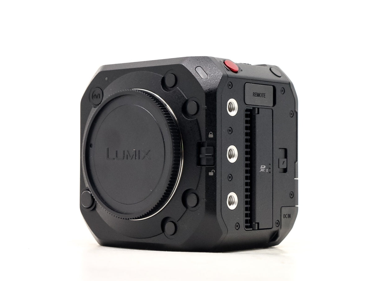 Panasonic Lumix DC-BS1H · imagem principal