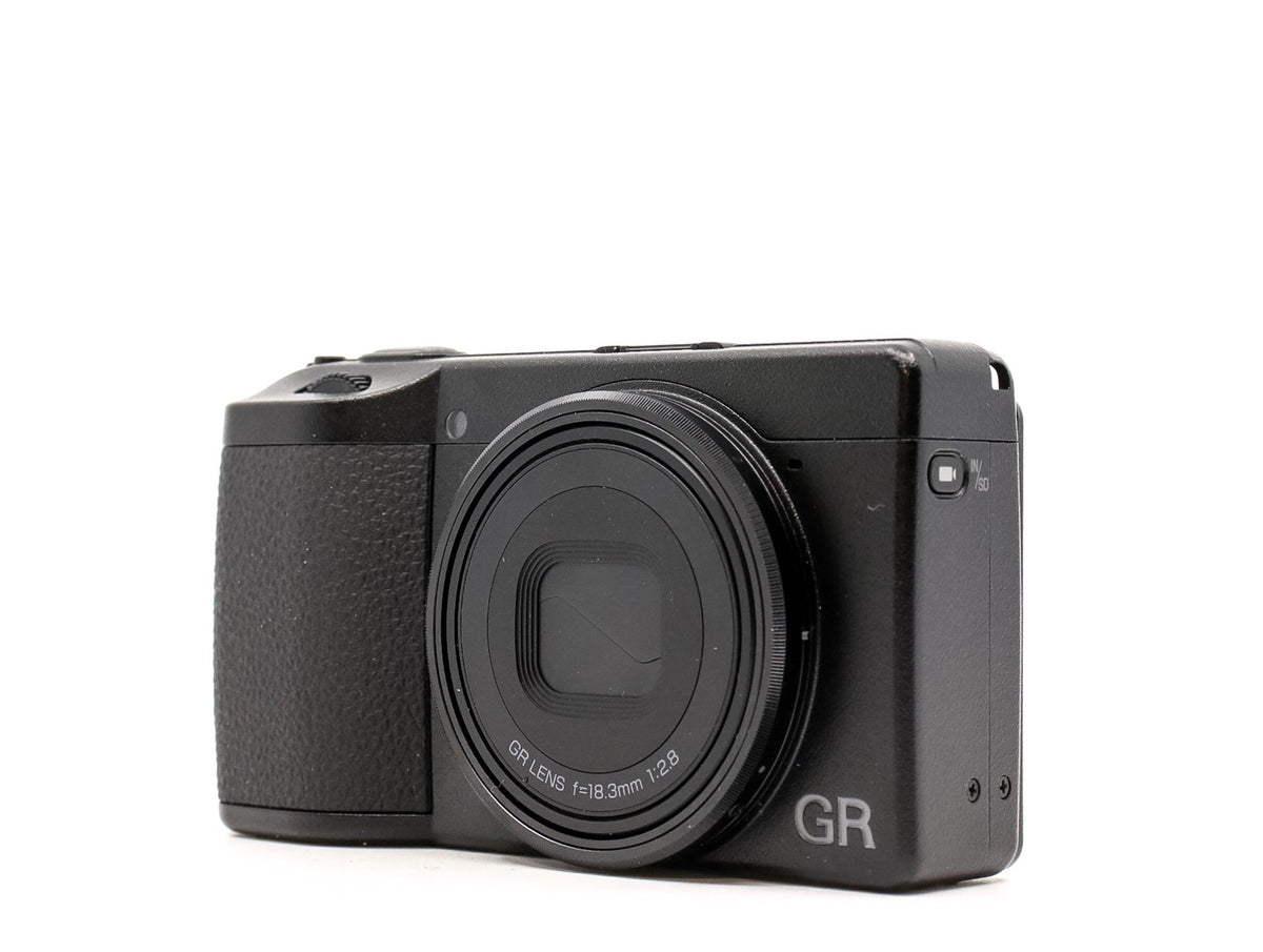 Ricoh GR IV HDF · imagem principal