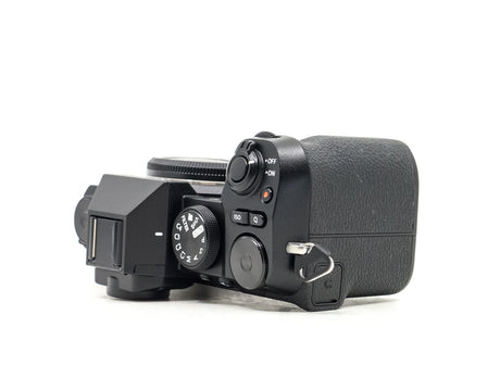**Fujifilm X-S20**