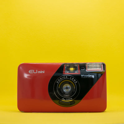 Konica EU Mini (Versão Cinza) - Câmera Compacta de Filme 35mm