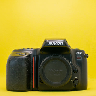 Nikon F50 (Corpo) - Câmera Analógica Reflex de 35mm (SLR)