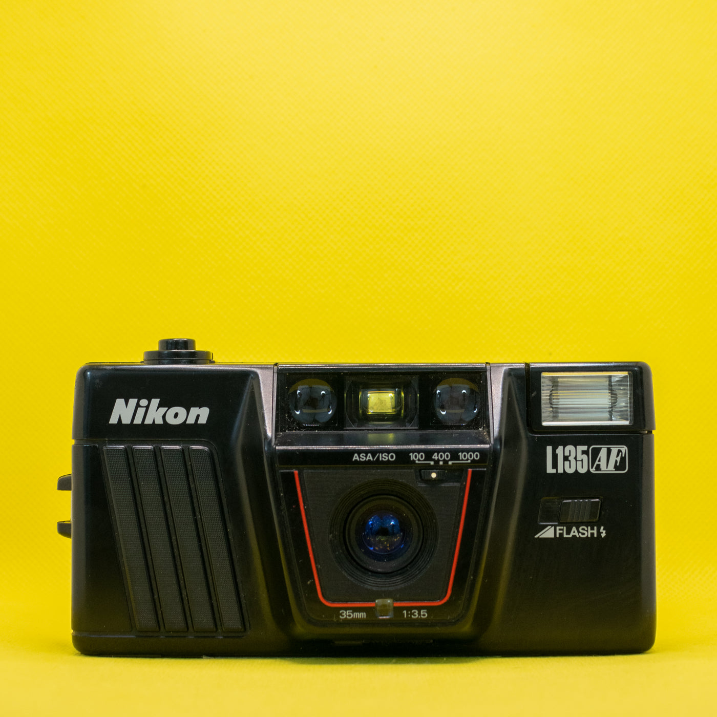 Nikon L135 AF · imagem principal